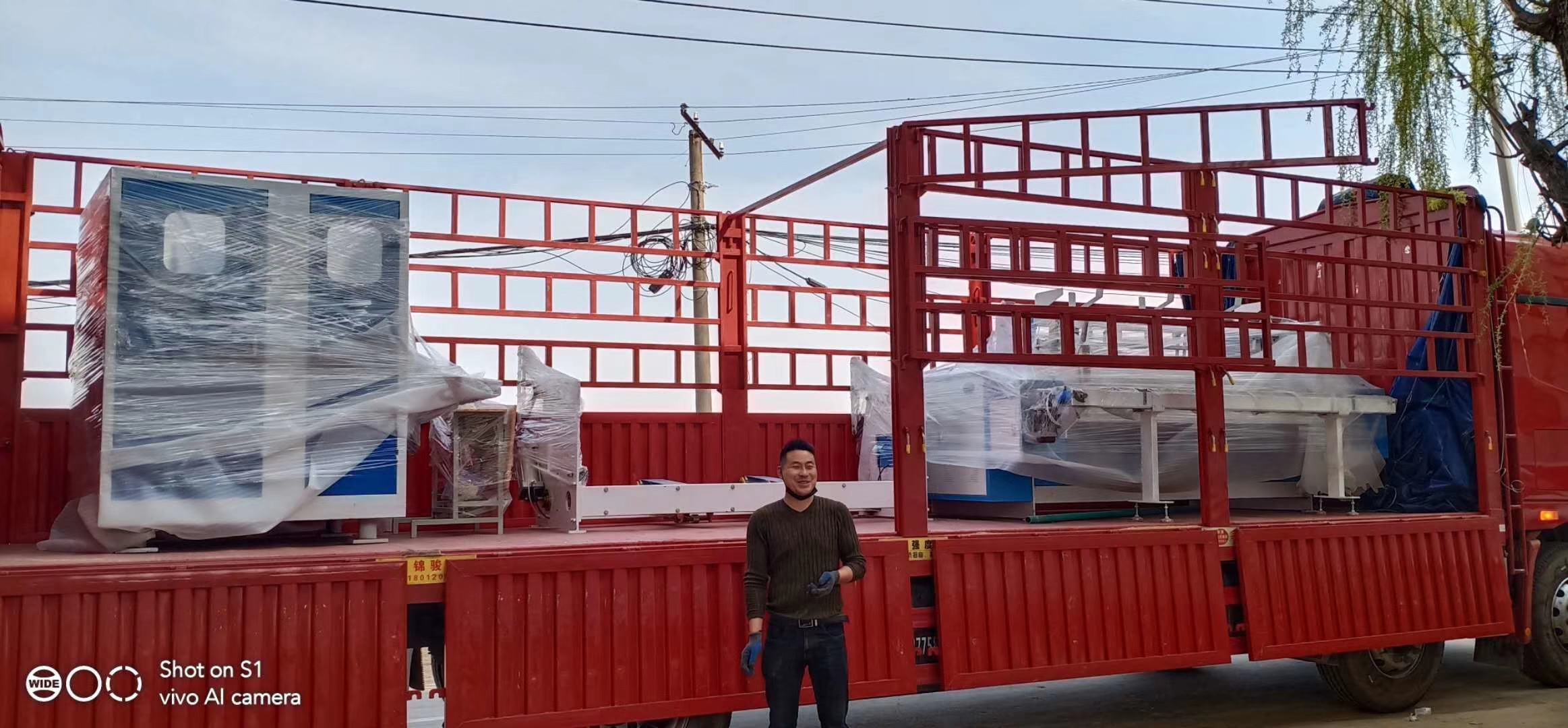 安徽宿州高配1880型號多功能復(fù)卷機發(fā)貨